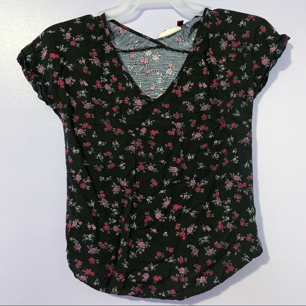 SO XXS floral top